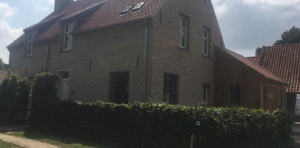 Nieuwbouw woonhuis in kempische stijl te Zetten