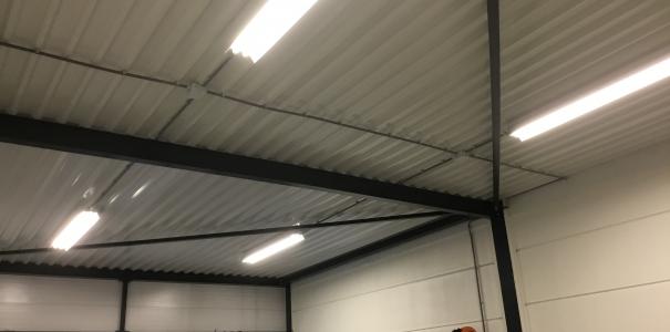 Nieuwe installatie bedrijfshal Dodewaard