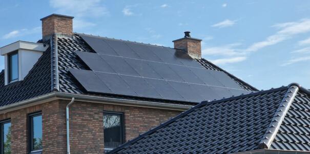 Duitse Glas/Glas zonnepanelen geplaatst, te Ochten